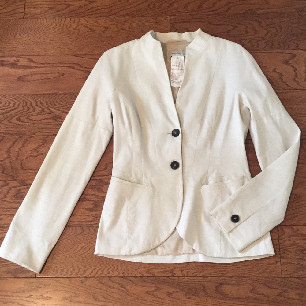 Rene Lezard beige linen/cotton pant suit.